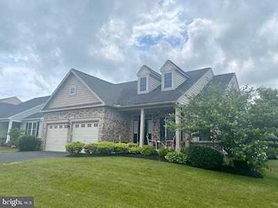2 Sweet Birch Ln Gordonville, PA 17529