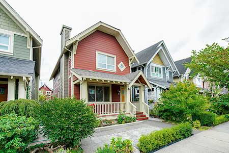 239 Furness Street New Westminster, BC V3M 0B4