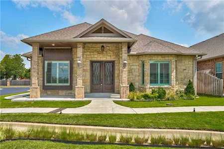 9252 Elaine Dr Midwest City, OK 73130