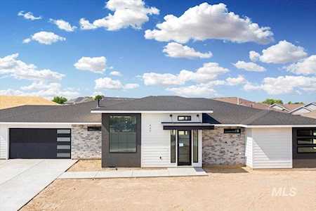 449 Meadowview Lane N Twin Falls, ID 83301