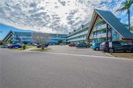 2043 Denmark St #21 Clearwater, FL 33763