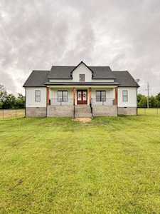 78 Vol Walk Ln Auburntown, TN 37016