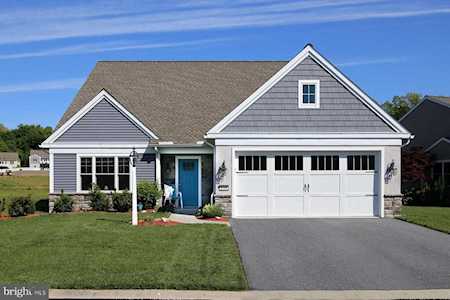 1048 Stanford Dr Lebanon, PA 17042