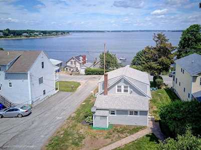 69 King Phillip Ave Bristol, RI 02809