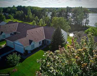 633 Lake View Drive Woodbury, MN 55129