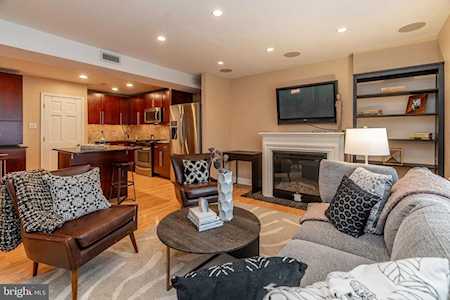 238 Queen St #1 Philadelphia, PA 19147