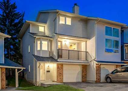 23 Millrise Ln SW Calgary, AB T2Y 2C3