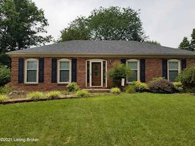 806 Dorsey Ln Louisville, KY 40223