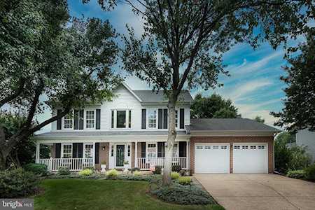 3185 Kinross Circle Herndon, VA 20171