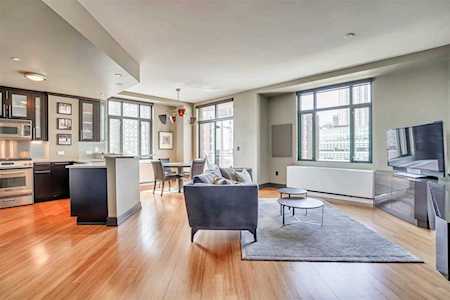 105 Greene St #907 Jersey City, NJ 07302