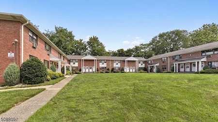 11 Colonial Dr Little Falls Twp., NJ 07424