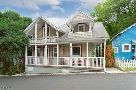 35 Fletcher Pl Parsippany-Troy Hills Twp., NJ 07878