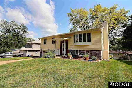 2105 Randall Dr Bellevue, NE 68005