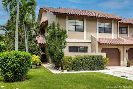 22032 Las Brisas Cir Boca Raton, FL 33433
