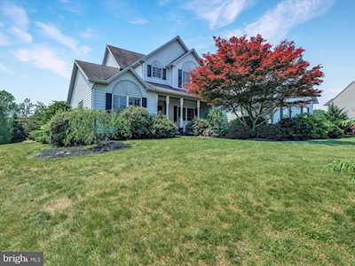 60 Skyline Ct Gettysburg, PA 17325