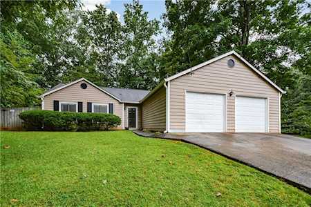 1502 River Rock Trace Woodstock, GA 30188