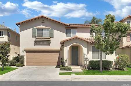 74 Ashford Irvine, CA 92618