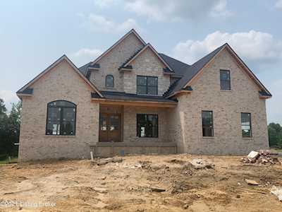 5012 Windstone Ct Louisville, KY 40299