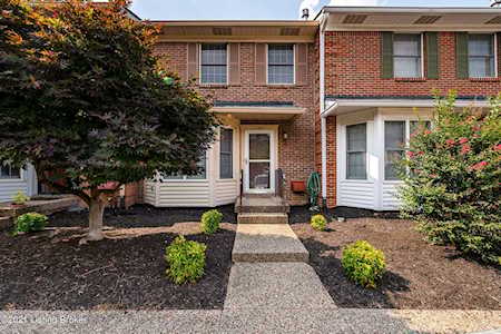 107 Gardiner Lake Rd Louisville, KY 40205