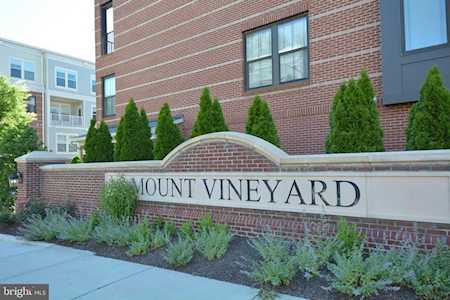 3989 Norton Place #104 Fairfax, VA 22030