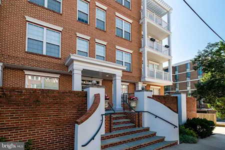 1423 Rhodes St #202 Arlington, VA 22209