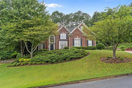 2037 Fairway Crossing Dr Woodstock, GA 30188