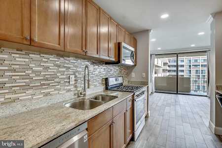 4141 Henderson Rd #1004 Arlington, VA 22203