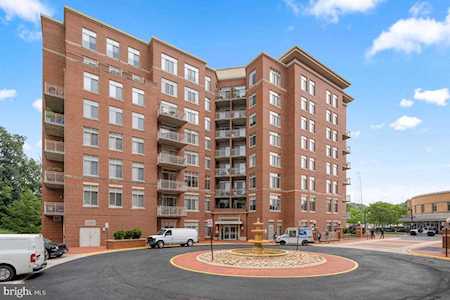 4480 Market Commons Dr #512 Fairfax, VA 22033