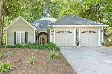 1206 Fern Hollow Dr Woodstock, GA 30189
