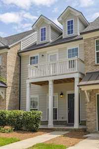 342 Lakeside Park Dr Hendersonville, TN 37075