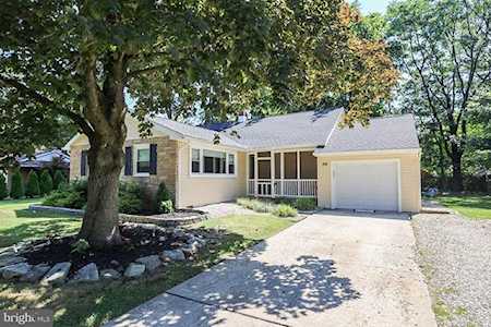36 Delwood Rd Cherry Hill, NJ 08002
