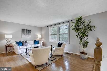 2003 Woodford Rd Vienna, VA 22182