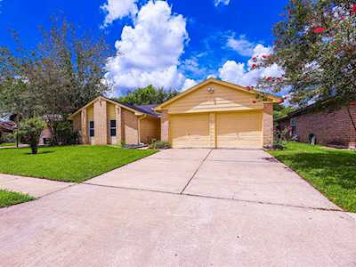6115 Alstead Dr Houston, TX 77041