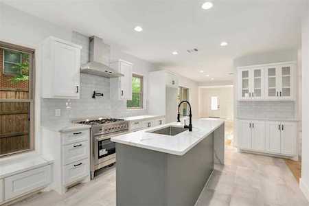5203 Cedar Springs Road Dallas, TX 75235