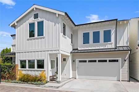 171 22nd St Costa Mesa, CA 92627