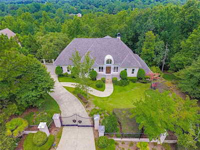 8350 Jett Ferry Rd Sandy Springs, GA 30350