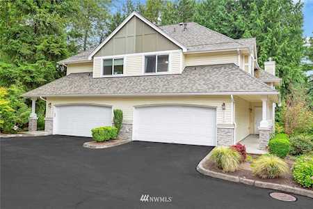 6523 SE Cougar Mountain Way #2 Bellevue, WA 98006