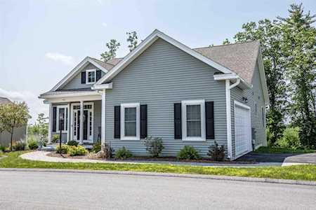 140 Springwood Way Manchester, NH 03102