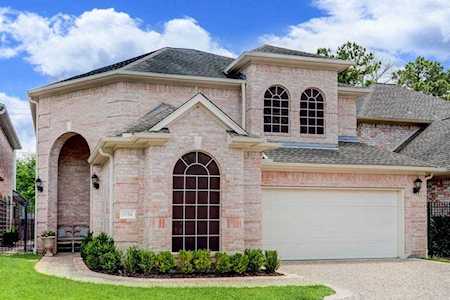 1254 Ridgewood Place Houston, TX 77055