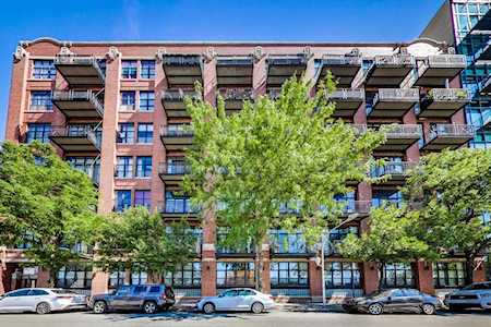 1250 W Van Buren St #402 Chicago, IL 60607