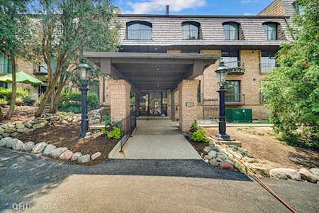 600 W Russell St #309 Barrington, IL 60010