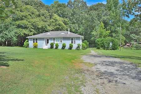 4059 Sandy Hill Rd Buford, GA 30519