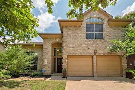 6205 John Chisum LN Austin, TX 78749