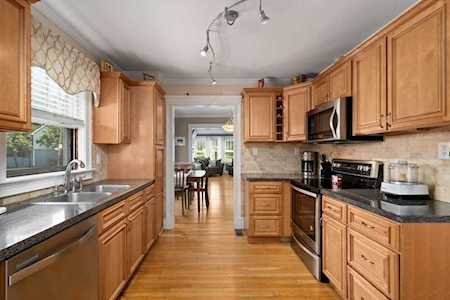 180 North Salem, MA 01970