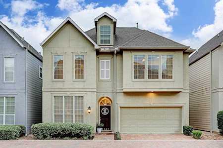 1307 Sherwood Mills Ln Houston, TX 77043