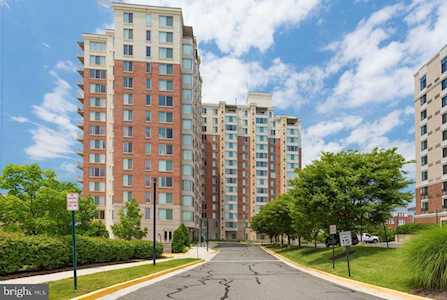 2726 Gallows Rd #219 Vienna, VA 22180