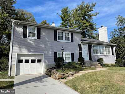 102 Ridgefield Rd Lutherville Timonium, MD 21093