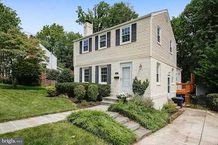 5949 10th Rd N Arlington, VA 22205