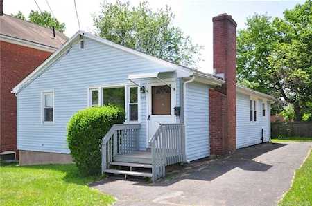 149 Abbotsford Avenue West Hartford, CT 06110