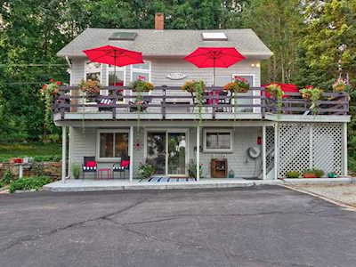 110 Rocky Hollow Rd East Greenwich, RI 02818